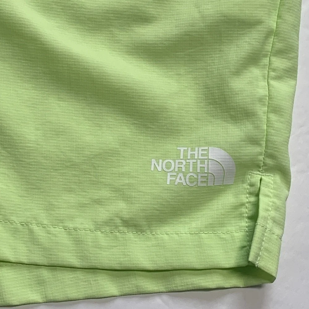 The North Face Men’s Active Shorts Size 2XL NWT